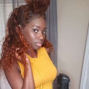 Meet your Posher, Shaneka